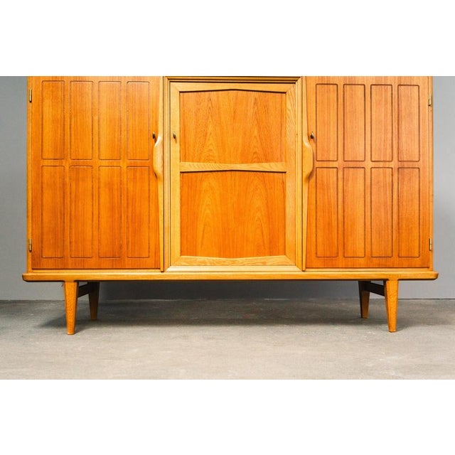 Mid-Century Sideboard in Oak For Sale - Image 15 of 18