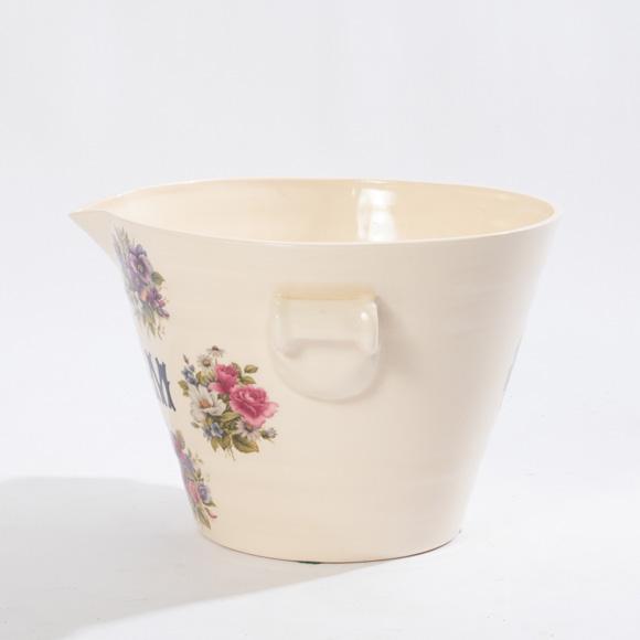 Mid 20th Century English Cream Bowl For Sale - Image 5 of 7