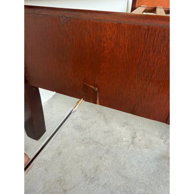 1970s Vintage Drexel Traditional Mahogany Queen Size Sleigh Bed Frame For Sale - Image 9 of 13
