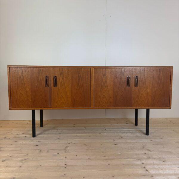 Vintage Sideboard in Teak, 1960 For Sale - Image 6 of 6