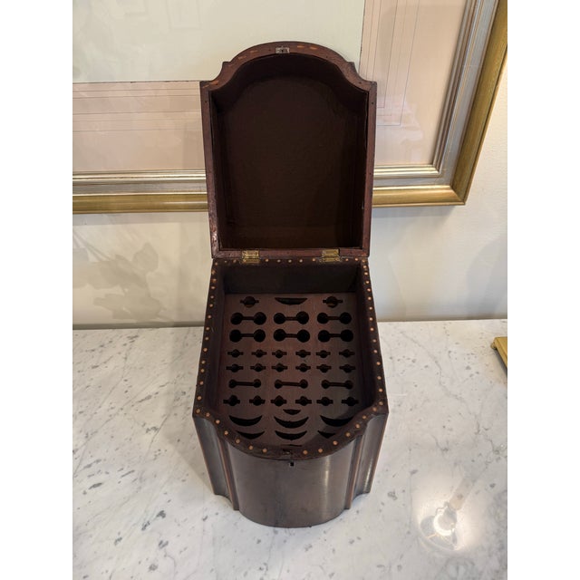 Late 18th Century Circa 1790 English George III Inlaid Mahogany Serpentine Knife Box For Sale - Image 5 of 11