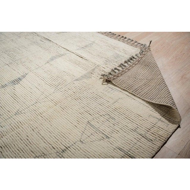 Contemporary 8x11 Ivory Hand-Knotted Wool Linear Totem Tribal Modern Carpet Rug For Sale - Image 3 of 8