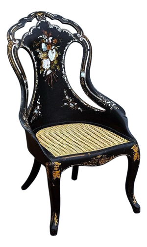 Victorian Armchair in Papiermâché