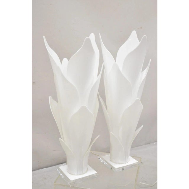 Mid 20th Century Rougier White Acrylic Lucite Tulip Flower Leaf Mid Century Table Lamps - A Pair For Sale - Image 10 of 12