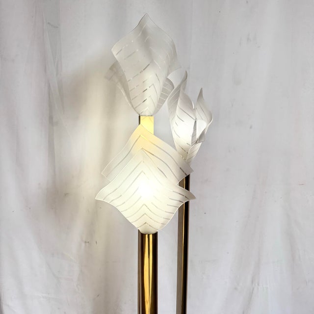 Art Deco Sculptural Acrylic and Brass Torchiere Floor Lamp With Calla Lily-Inspired Shades For Sale - Image 4 of 12