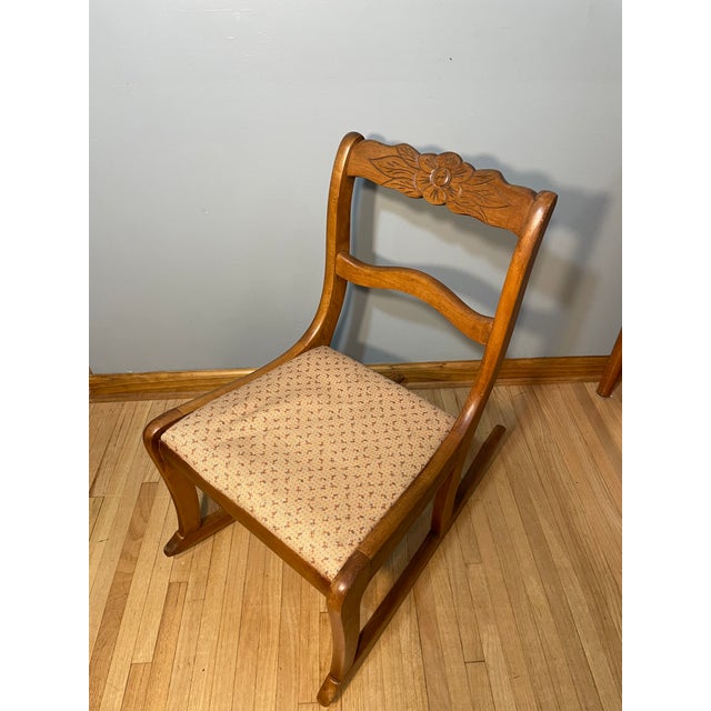 1950s Tell City Duncan Phyfe Walnut Rocking Chair Small For Sale - Image 5 of 13