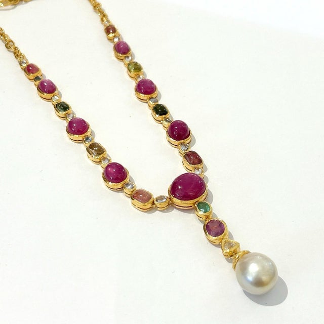 Baroque Bochic "Capri" Vintage Multi Sapphires & Rubies Necklace Set 18K Gold & Silver For Sale - Image 3 of 18