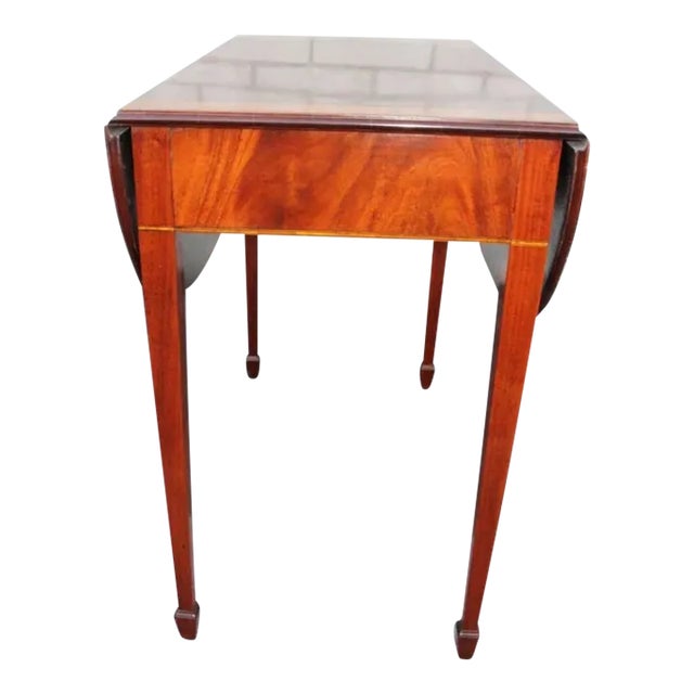 English Hepplewhite Mahogany Pembroke Table With Satinwood Banding C. 1940 For Sale
