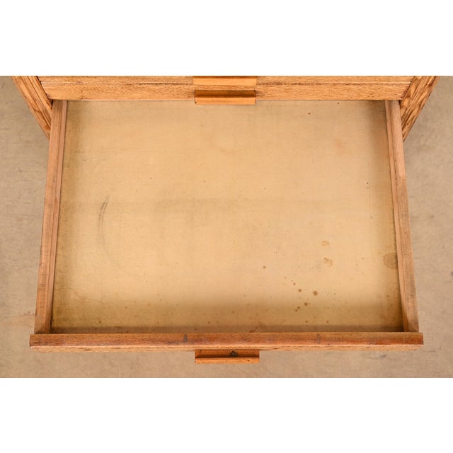 Antique Arts & Crafts Oak 16-Drawer Architect's Blueprint Flat File Cabinet, Circa 1900 For Sale In South Bend - Image 6 of 11