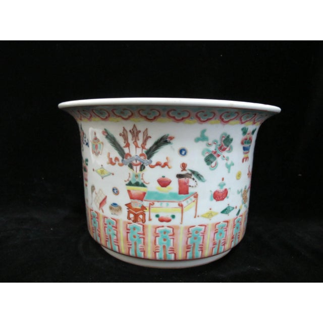 Asian Chinese Qing Dynasty Famille Rose Porcelain Precious Objects Jardiniere Planter For Sale - Image 3 of 8