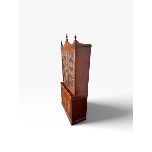 Antique American Federal Mahogany Breakfront Display Cabinet For Sale - Image 4 of 4