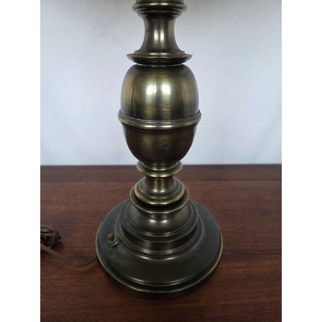 Metal 1960s Neoclassical Revival Brass Stiffel Baluster Table Lamp For Sale - Image 7 of 10