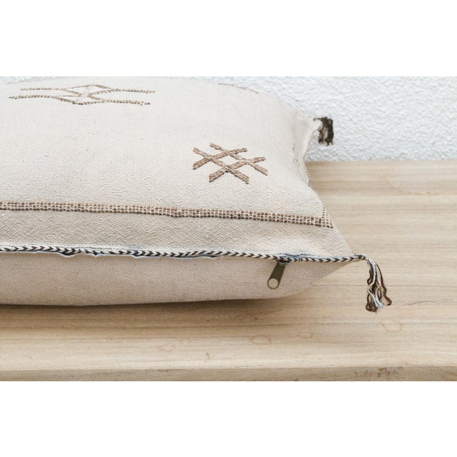 Oasis Linen Large Silk Rug Pillow For Sale In Los Angeles - Image 6 of 8