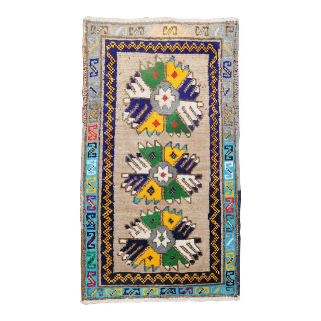 Mid 20th Century Quirky Turkish Anatolian Rug - 1'5" x 2'5" For Sale