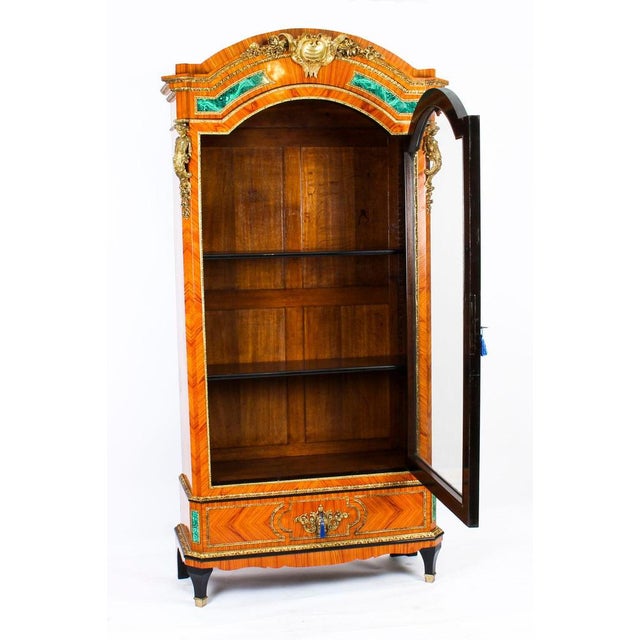 19th Century French Malachite & Ormolu Mounted Vitrine Cabinet For Sale - Image 14 of 18