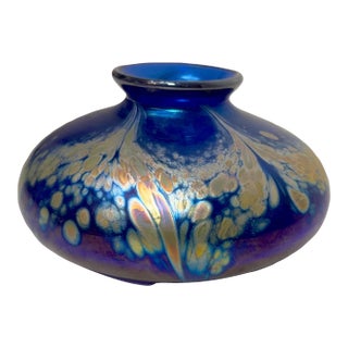 Vintage Hand Blown Kent Fiske Blue Iridescent Art Glass Splatter Vase Sculpture For Sale