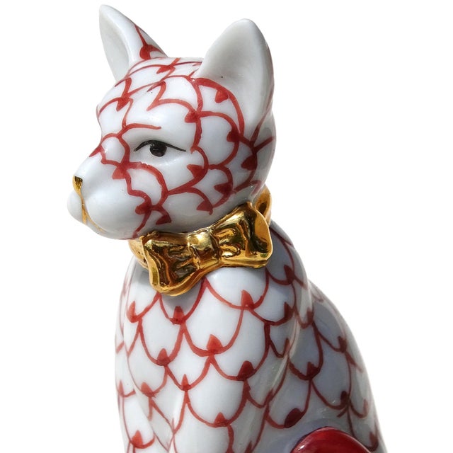Abstract Herend Style Sitting Kitty Cat Figurine With Red Fishnet Pattern and Gold Decoration Porcelain Ceramic Sculpture For Sale - Image 3 of 8