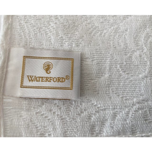 Traditional Waterford White Tableware Linens Placemats and Napkins Set- 14 Pieces Excellent Vintage Condition For Sale - Image 3 of 11