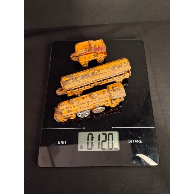 Antique Kilgore Cast Iron Train Set Orange Locomotive Coal Tender Passenger Car For Sale - Image 15 of 18