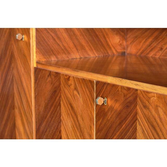 Wood Vintage Sideboard in Walnut and Brass by Paolo Buffa for Serafino Arrighi, 1940s For Sale - Image 7 of 16