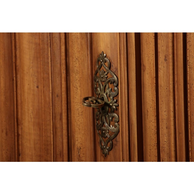 Antique Cabinet in Walnut, 1770 For Sale - Image 13 of 18