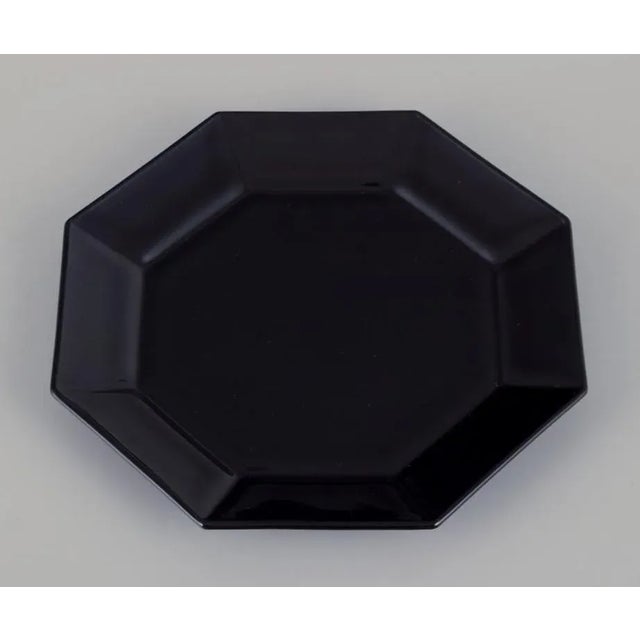 Octagonal Plates in Black Glass from Arcoroc, France, 1970s-1980s, Set of 6 For Sale - Image 3 of 8