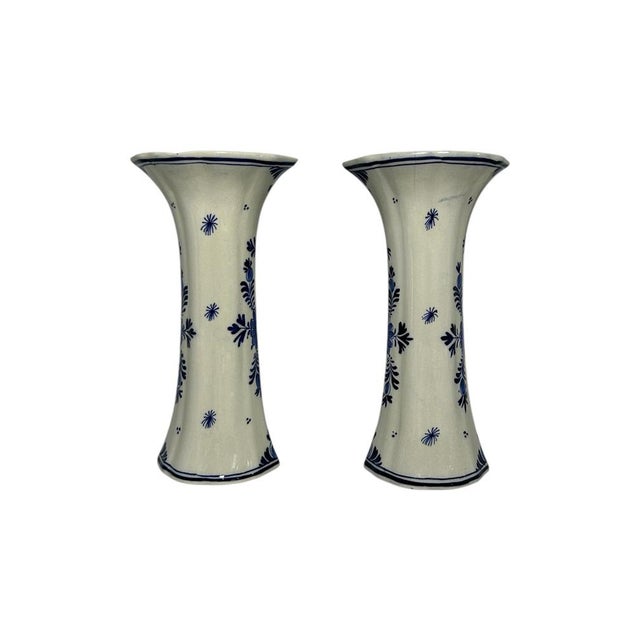 Antique Royal Delft Hand-Painted Floral Trumpet Vases by l.g.n. Ten Dam, 1916, Set of 2 For Sale - Image 3 of 9