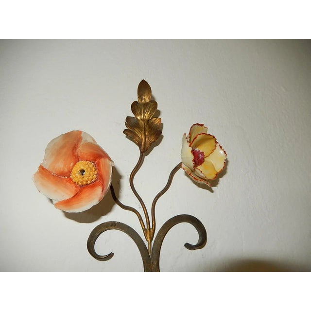 1900 - 1909 Florentine Bronze & Wrought Iron Porcelain Flowers Italian Tuscany Sconces 1900s For Sale - Image 5 of 11