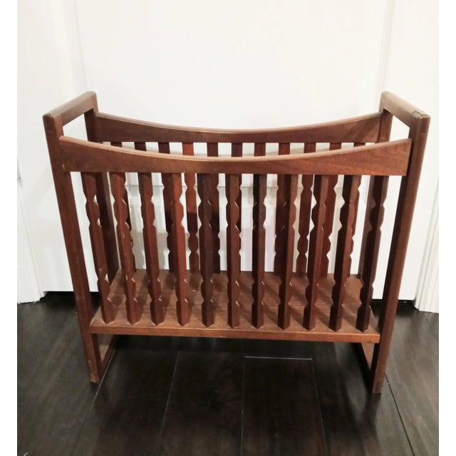 1960s Vintage Wood Mid Century Modern Large Magazine Rack Holder For Sale - Image 5 of 5