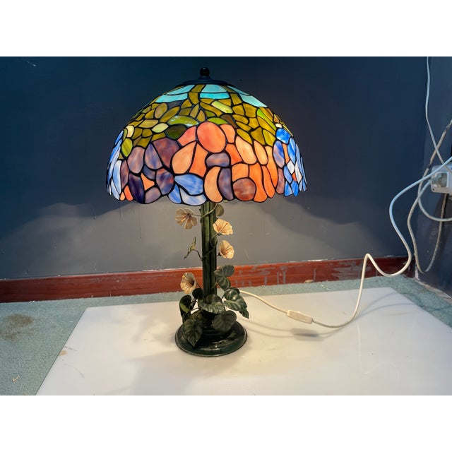 Tole Flower Table Lamp from Tiffany, 1960s For Sale - Image 3 of 13