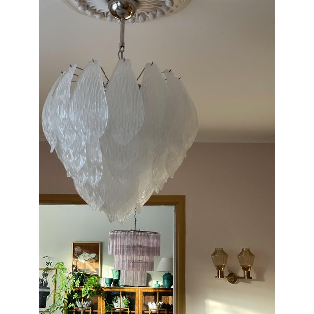 White Tulip Murano Chandelier For Sale - Image 8 of 16