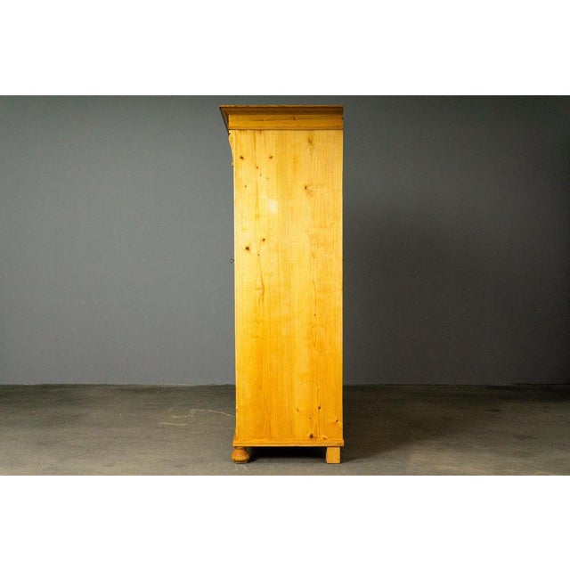 Art Nouveau Wardrobe in Pine For Sale - Image 5 of 18