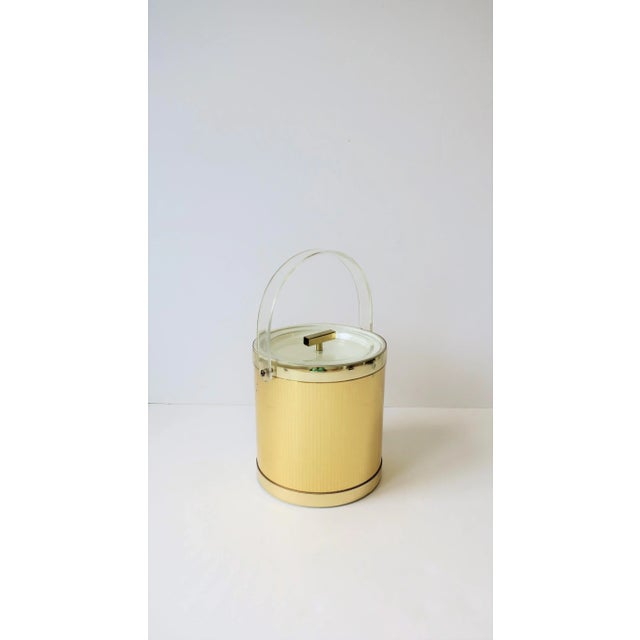 Georges Briard Gold Disco Era Modern Lucite Ice Bucket, ca. 1970s For Sale - Image 4 of 11