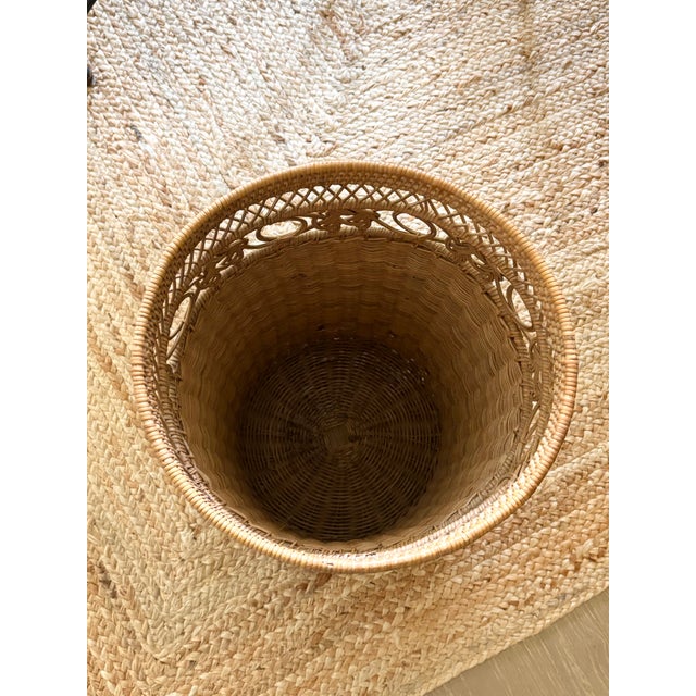 1970s Vintage Palm Beach Style Handwoven Rattan Umbrella Stand or Cane Holder With Decorative Openwork Knot Motif For Sale - Image 5 of 11