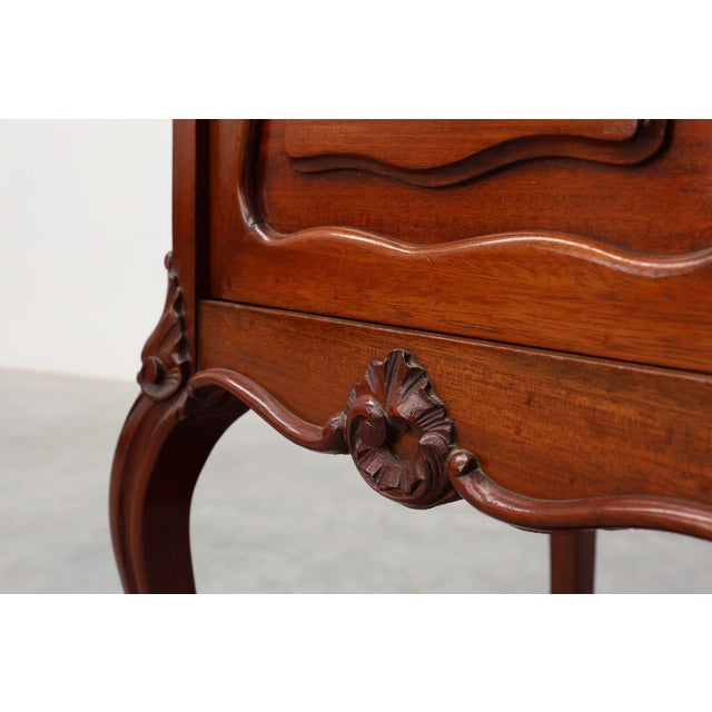 Walnut Louis XV Nightstands with Carrara Marble Tops, France, 1900, Set of 2 For Sale - Image 13 of 17