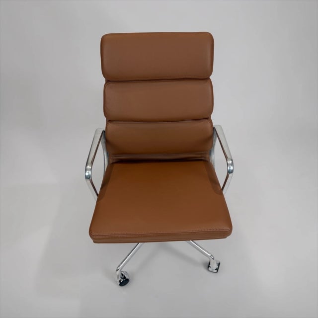 Brown Late 20th Century Eames Aluminum Group Soft Pad Executive Chair by Herman Miller -Brown Leather For Sale - Image 8 of 9