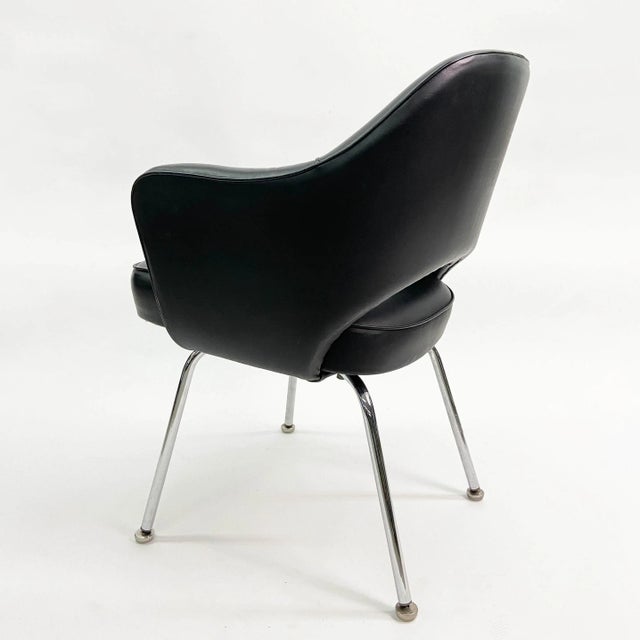 Eero Saarinen Saarinen Executive Armchair in Original Black Leather, Steel Tubular Legs For Sale - Image 4 of 7