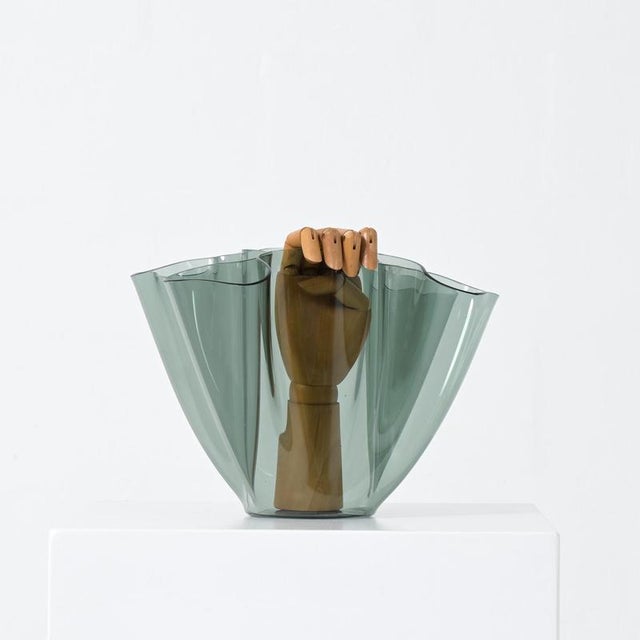 This extraordinary vase was designed by Pietro Chiesa in 1932 for Fontana Arte. It is made from one hot folded sheet of...
