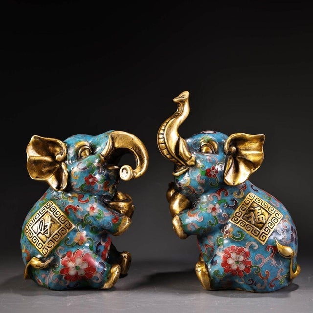Metal Pair of Vintage Chinese Cloisonné Enamel & Gilt Bronze Elephants For Sale - Image 7 of 8