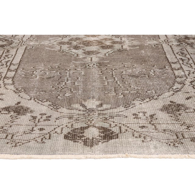 Vintage Turkish Sivas Rug, 04'03 X 06'10 For Sale - Image 4 of 10