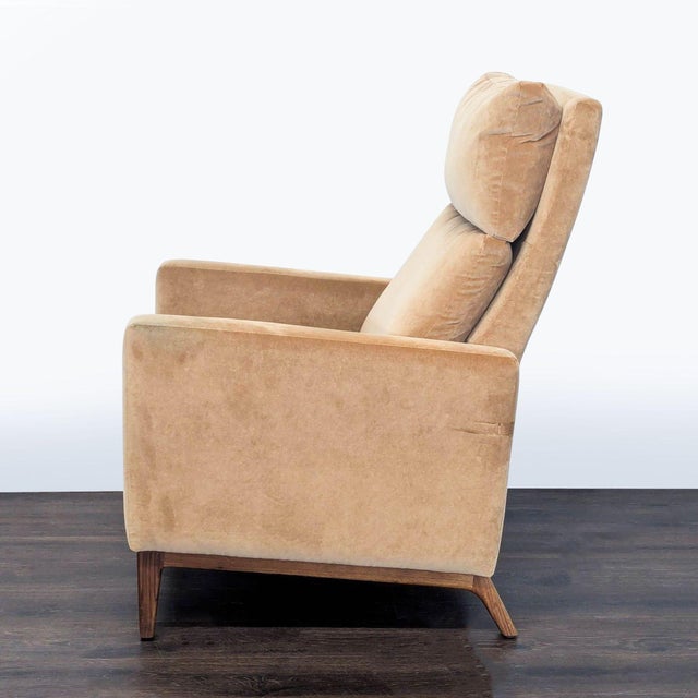 Modern Room and Board Wynton Modern Tan Recliner Lounge Chair For Sale - Image 3 of 11