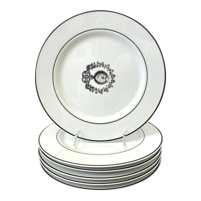 VTG Set of 6 Hand-Painted Fish Dinner Plates . Black and White. Signed. 10.5” For Sale