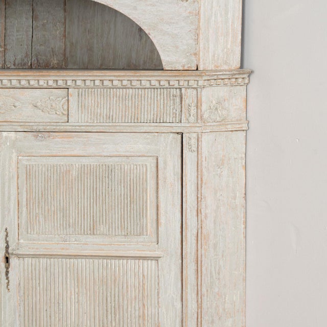 Large 19th Century Swedish Gray Gustavian Pine Corner Cabinet For Sale - Image 9 of 14