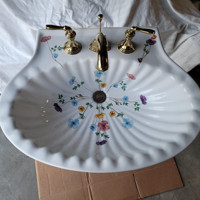 1980s Hand Painted Pedestal Shell Sink For Sale - Image 10 of 18