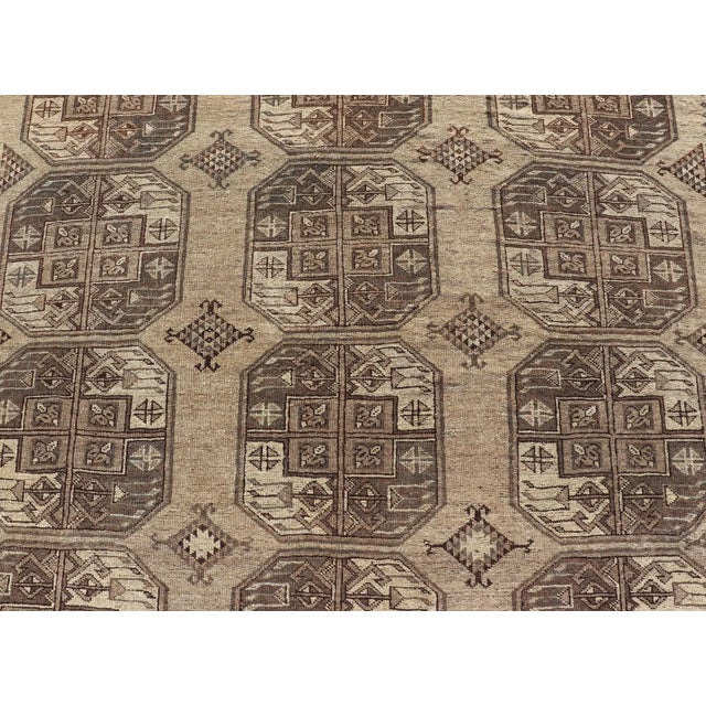 Mid 20th Century Hand-Knotted Turkomen Ersari Rug in Wool With All-Over Repeating Gul Design For Sale In Atlanta - Image 6 of 13