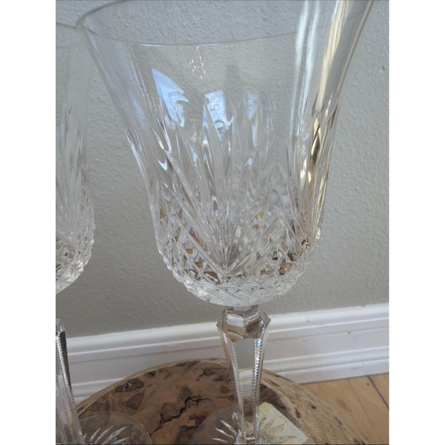 Wedgwood 1980s Wedgwood Royal Crystal Wine Glasses MAJESTY Pattern 7 3/4" - a Pair For Sale - Image 4 of 9