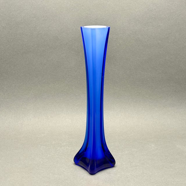Vintage Mid Century Modern Cobalt Blue Cased Glass Bud Vase For Sale - Image 4 of 8