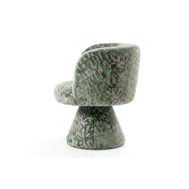 Contemporary Coraje Swivel Chair by Moanne For Sale - Image 3 of 7