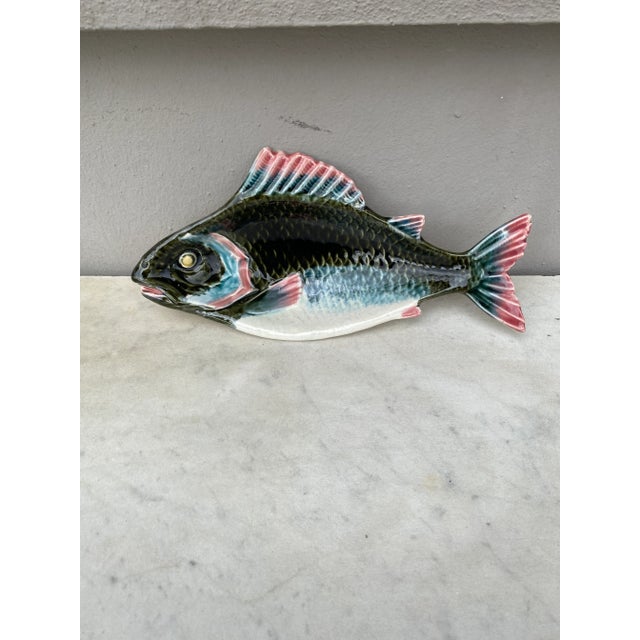 1900 - 1909 French Majolica Fish Platter Fives Lille Circa 1900 For Sale - Image 5 of 5