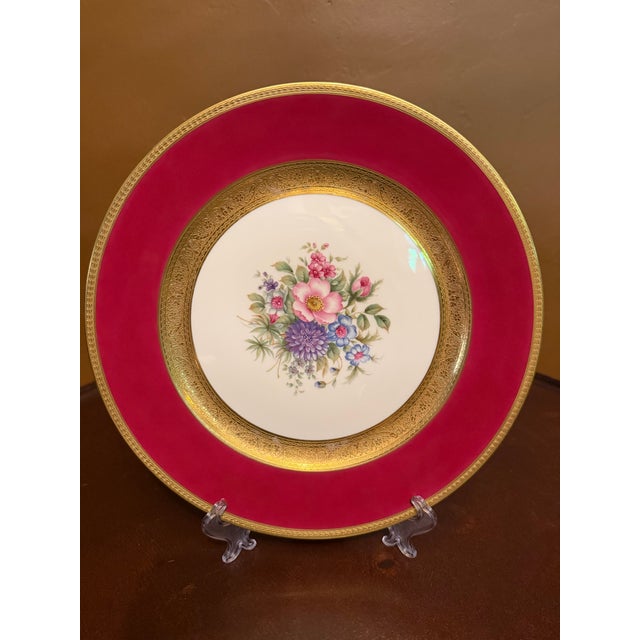 Red Rosenthal Bavaria #5554 Red and Gold Dinner Plates 11" - Set of 12 ca.1939 For Sale - Image 8 of 16